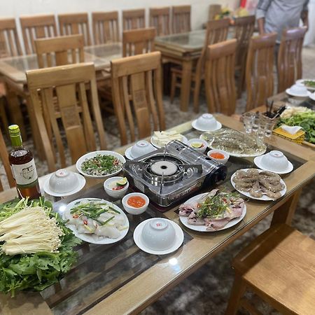 Phuong Dong Hotel Dong Khe Sau Exteriör bild