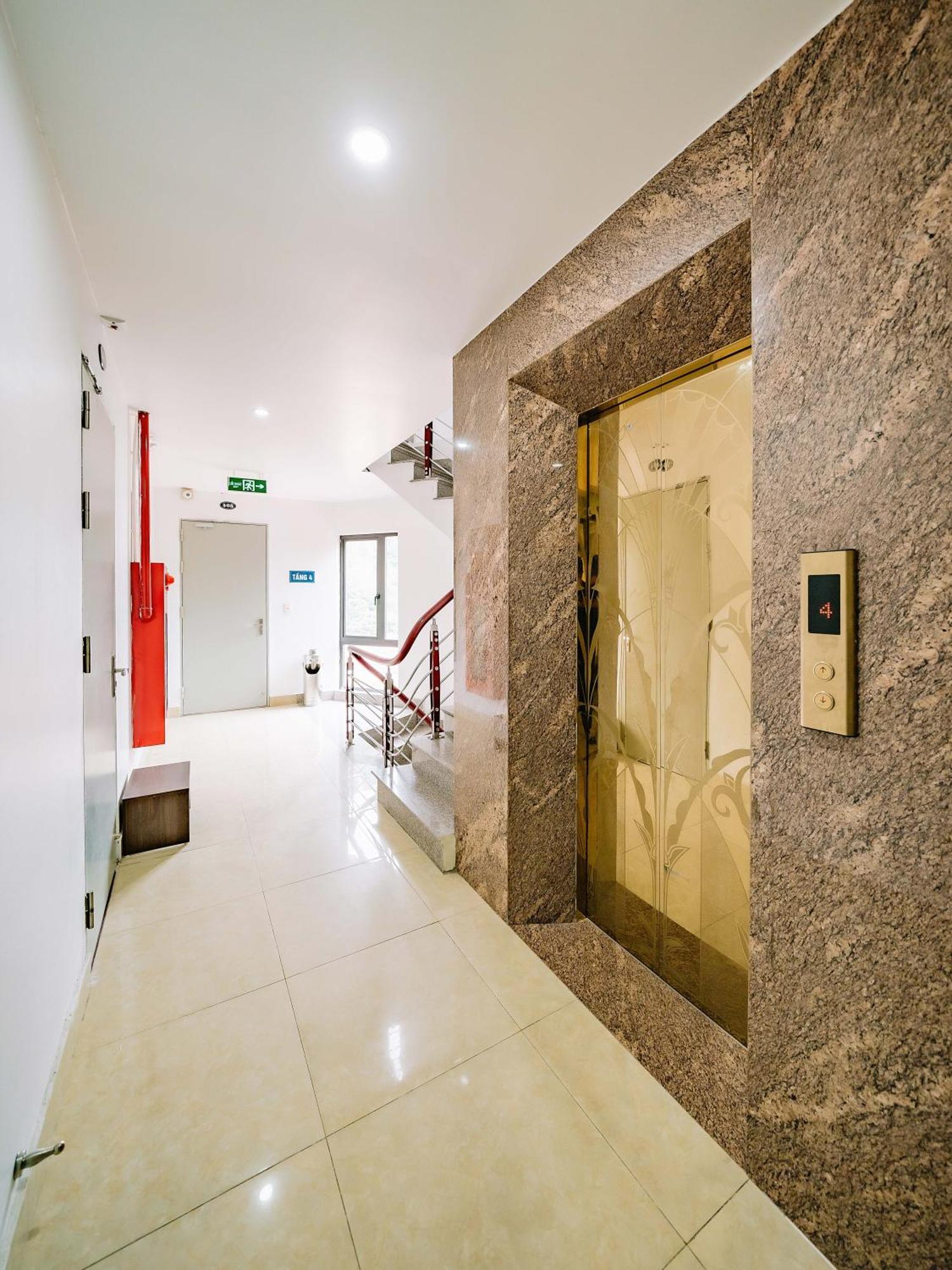 Phuong Dong Hotel Dong Khe Sau Exteriör bild
