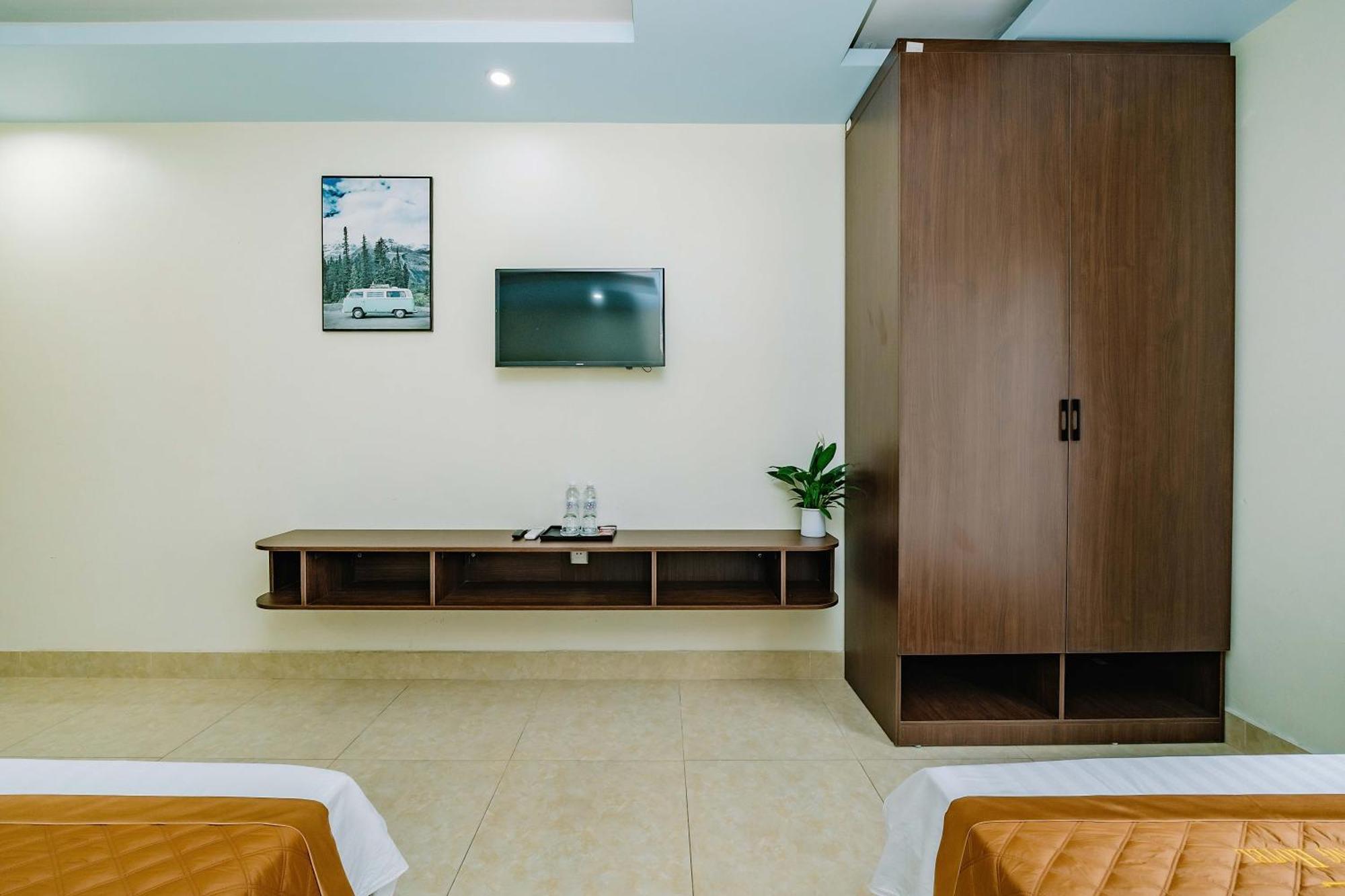 Phuong Dong Hotel Dong Khe Sau Exteriör bild