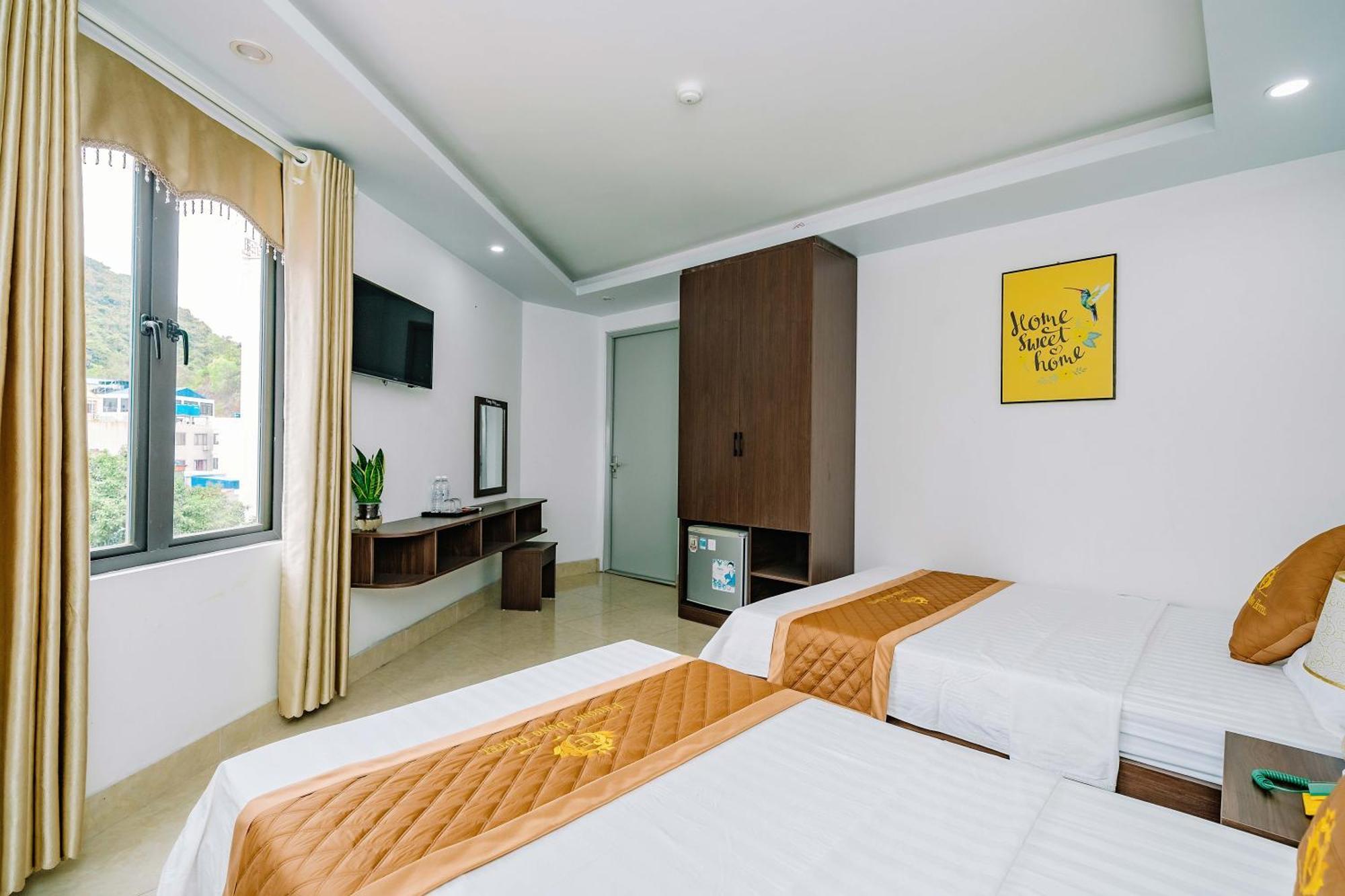Phuong Dong Hotel Dong Khe Sau Exteriör bild