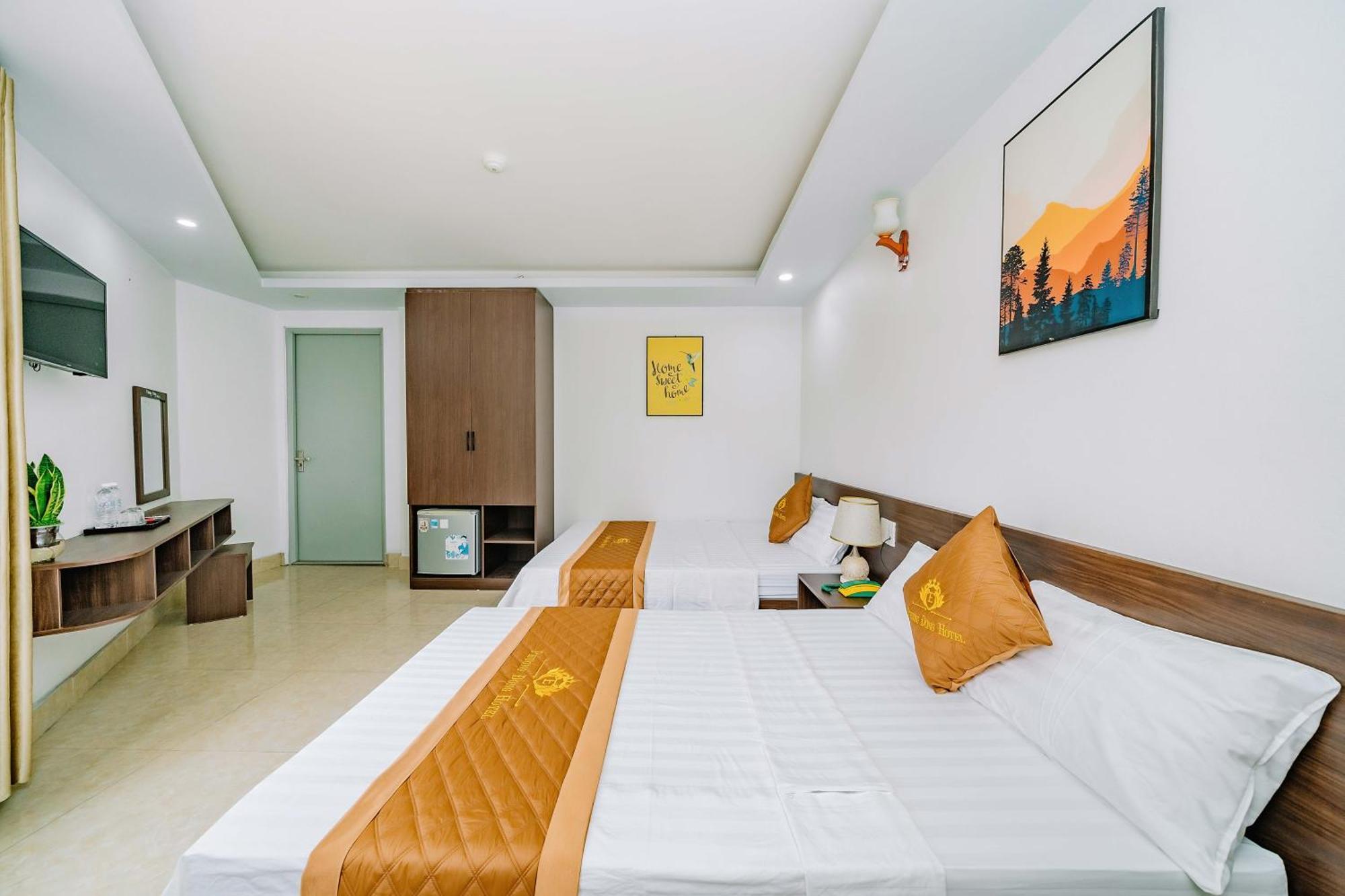 Phuong Dong Hotel Dong Khe Sau Exteriör bild